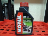 Масло Motul Scooter Expert 2Т моторное полусинтетическое для 2-х тактных двигателей скутеров (1л)