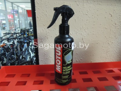 Средство Motul М2 HELMET INTERUOR CLEAN для очистки внутренней поверхности шлема, 250 мл.